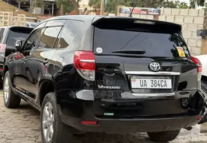 Toyota Vanguard 2013 Black