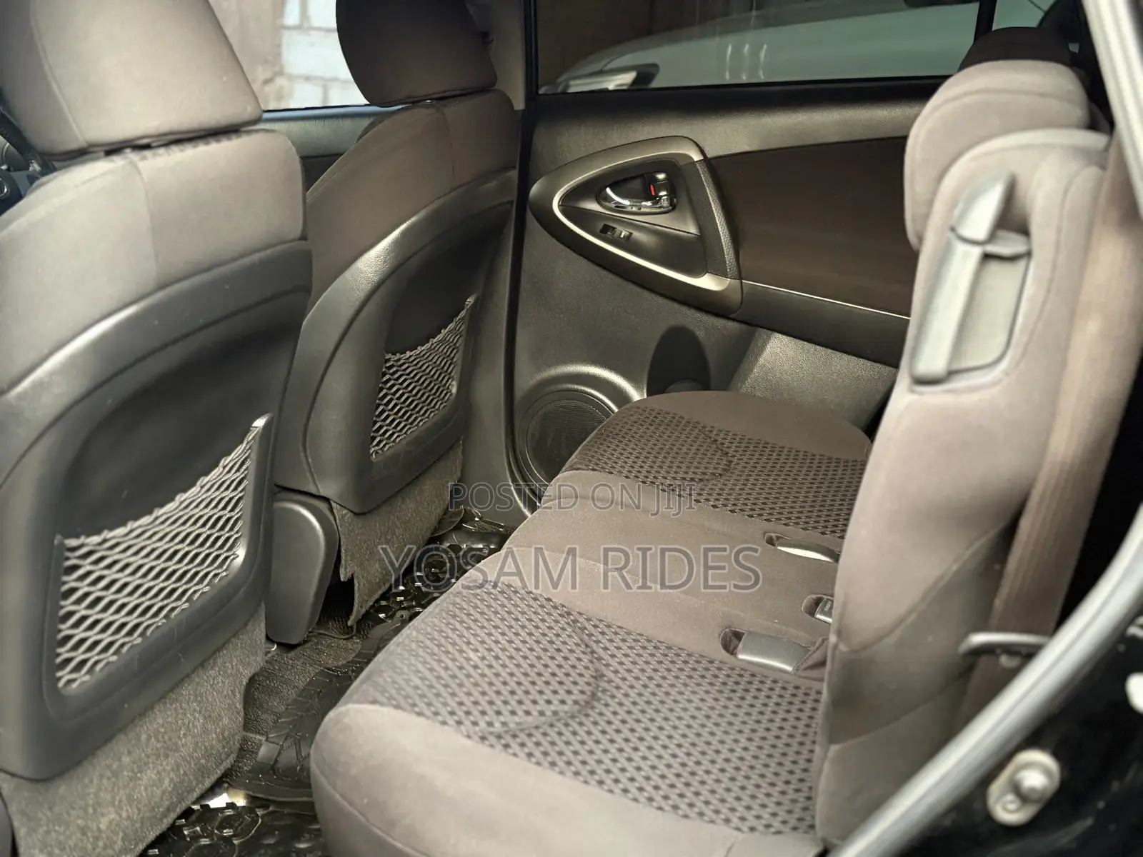 Toyota Vanguard 2013 Black