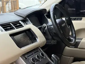 Land Rover Range Rover Sport HSE 4x4 (3.0L 6cyl 8A) 2016 Gold