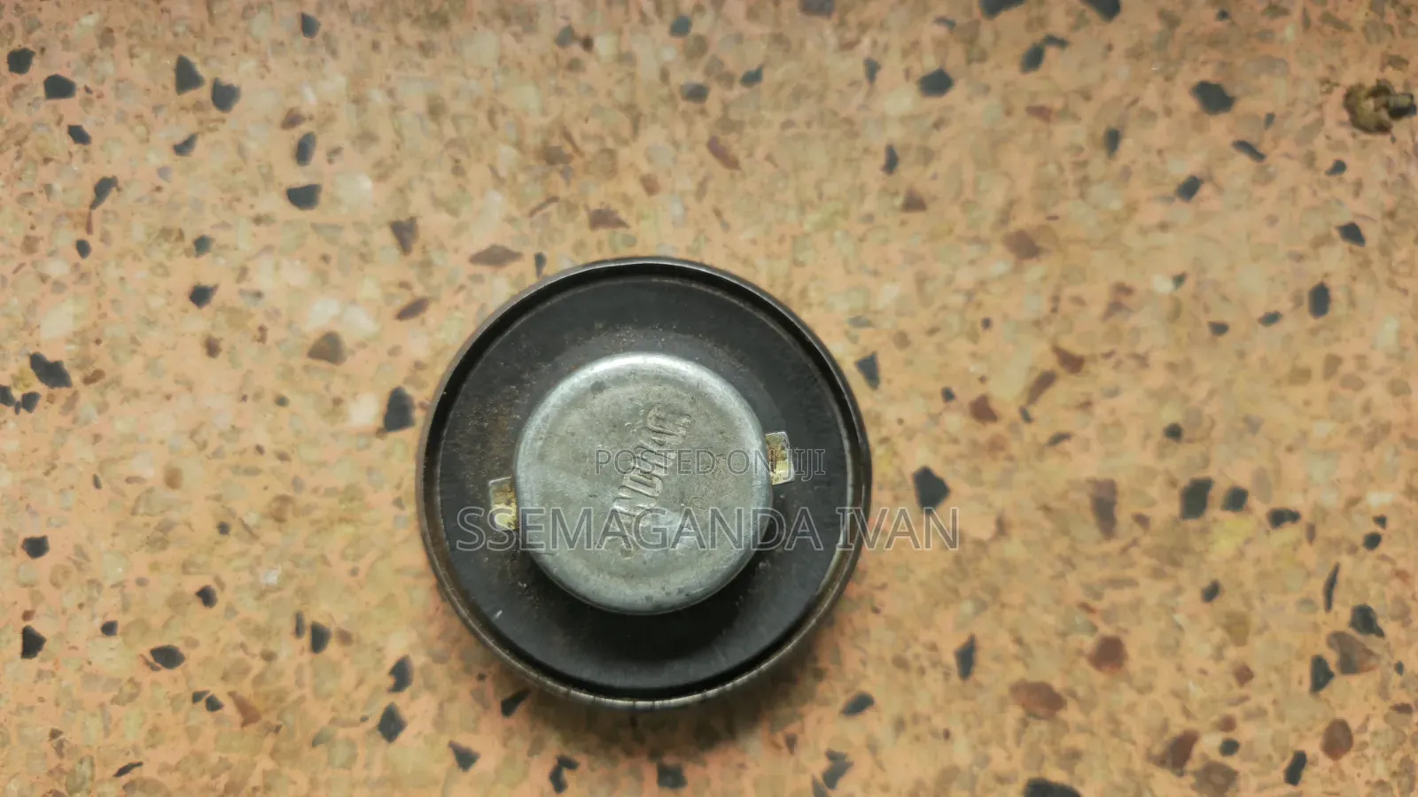 Suzuki Sierra Fuel Tank Cover