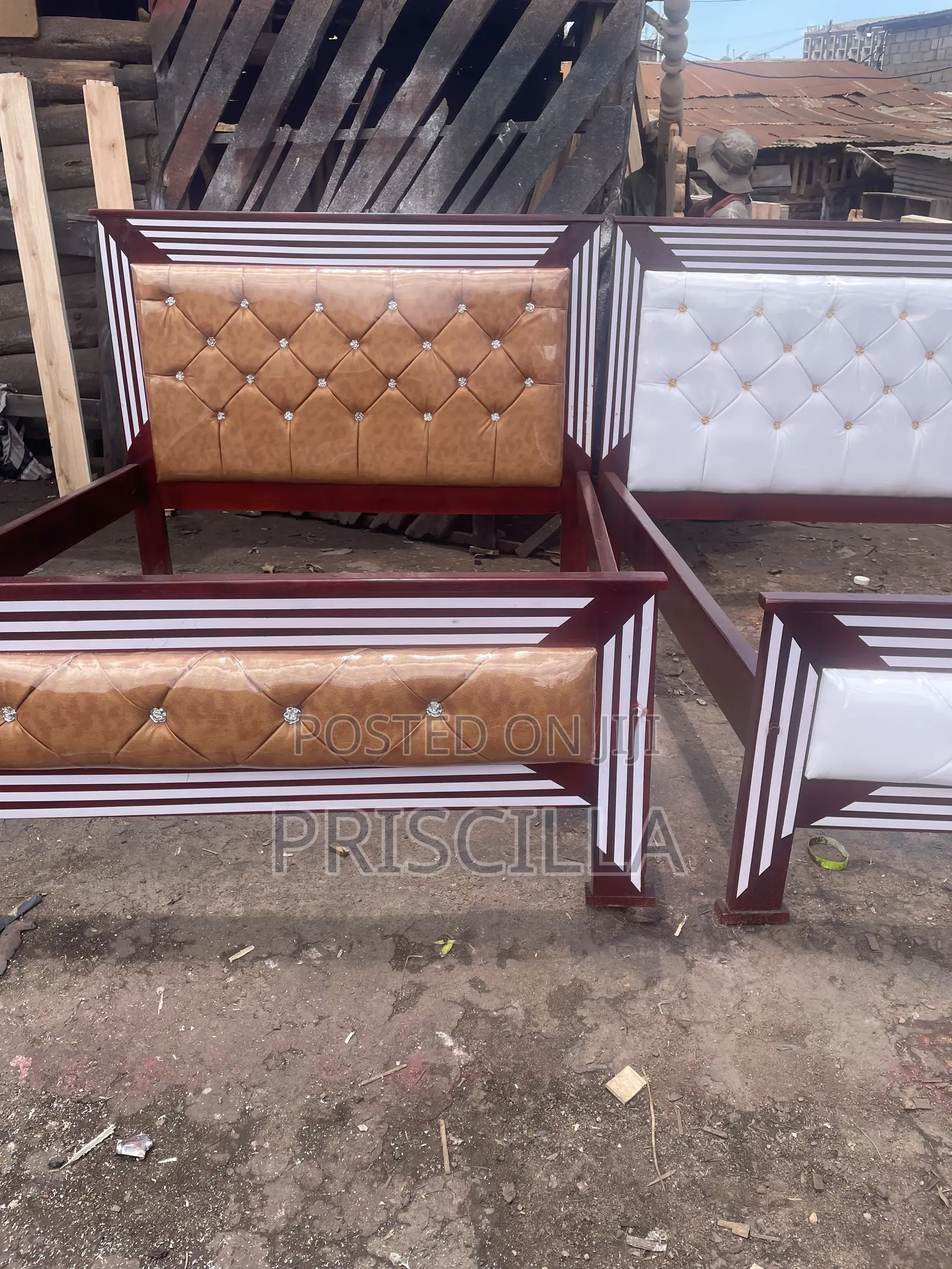 5by6 Maroon Bed