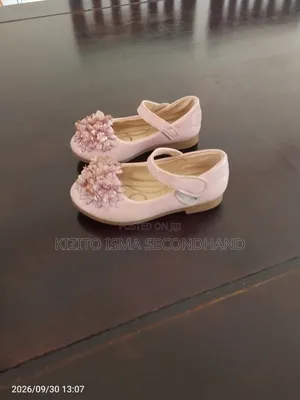 Secondhand Shoes