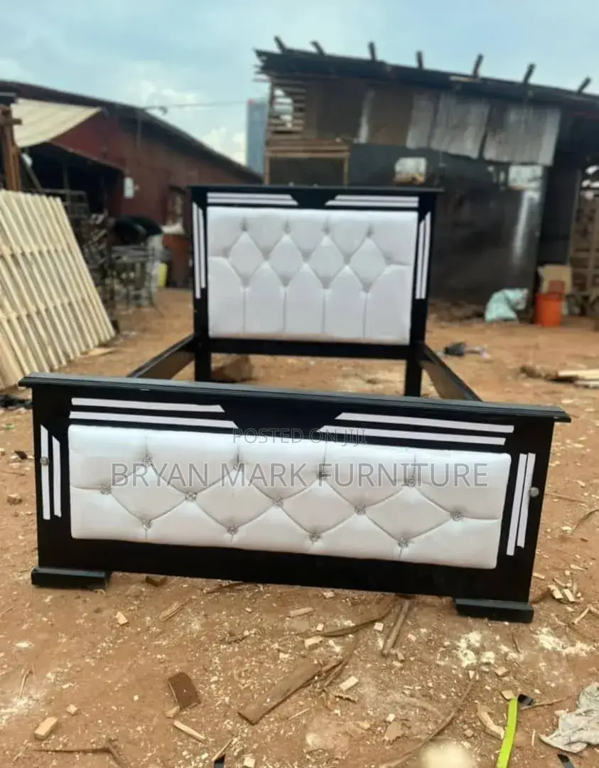 Flat Leathered Bed 4x6