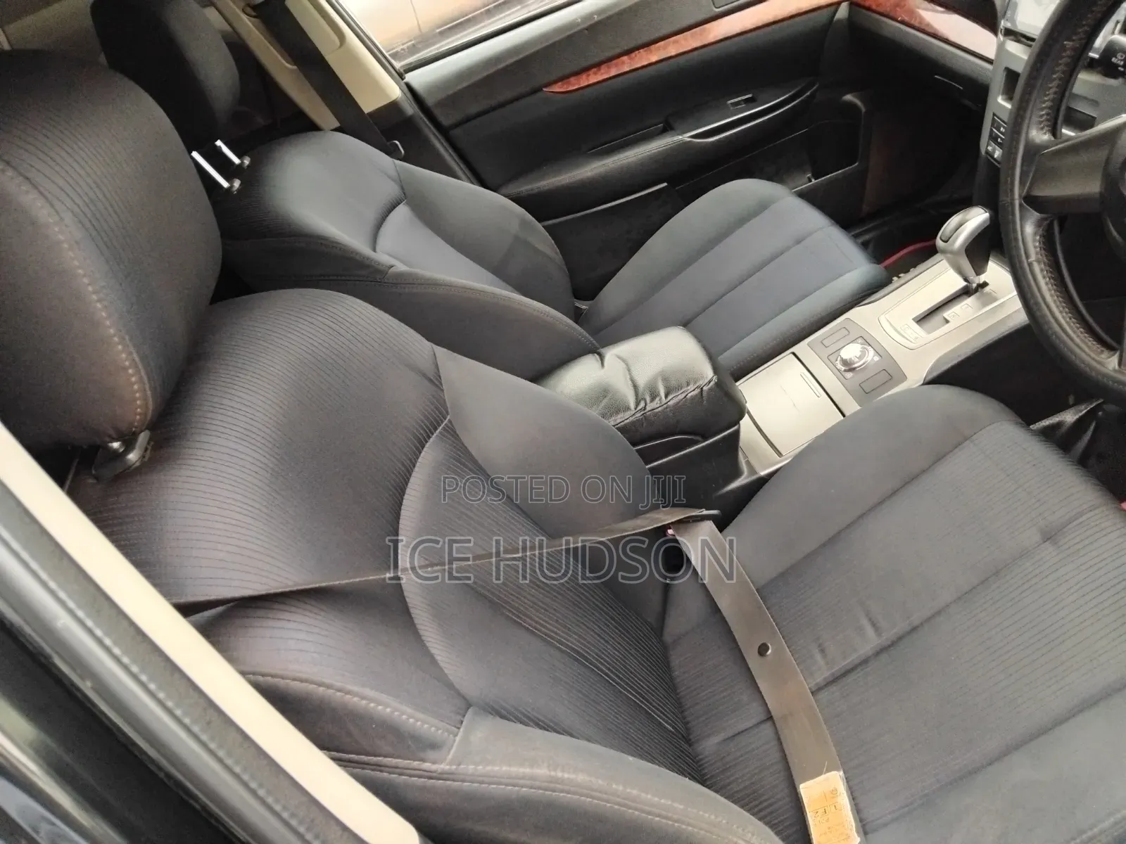 Subaru Legacy 2011 Black