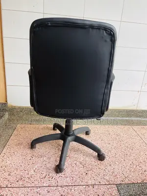 Highback Imported Used Leather Adjustable 360% Salon Styling Chair