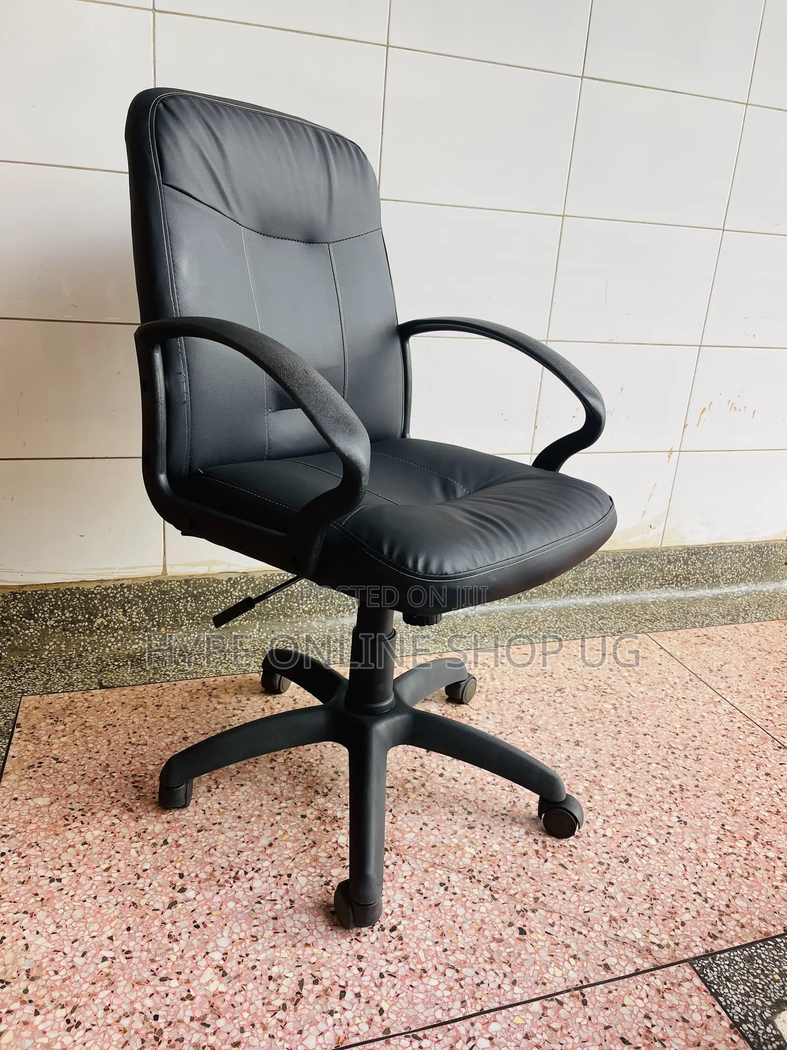 Imported Used Strong Leather Salon Styling Adjustable Chair