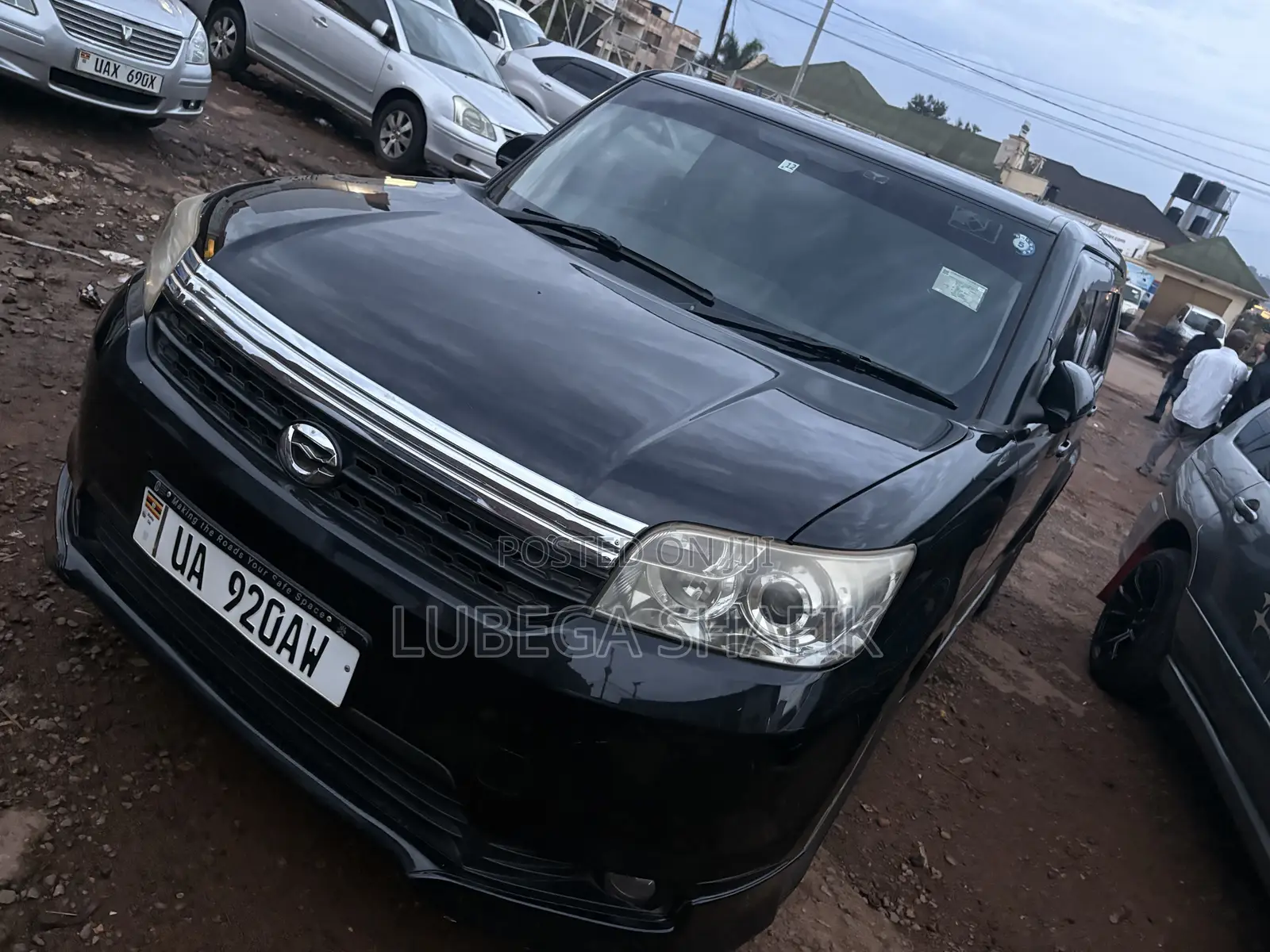 Toyota Corolla Rumion Hatchback 1.8 AWD 2011 Matt Black