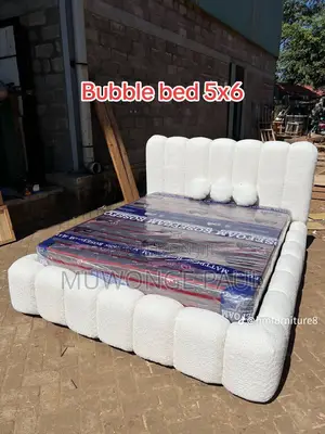 White Bubble Bed  5x6