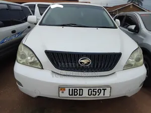 Toyota Harrier 2006 White