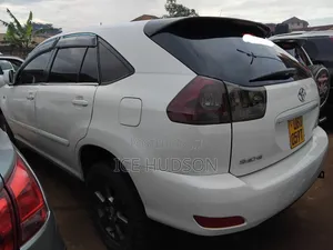 Toyota Harrier 2006 White