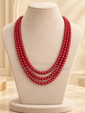 Elegant Red Pearl Necklace