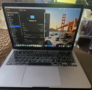 New Laptop Apple MacBook 2020 8GB Apple M1 SSD 256GB