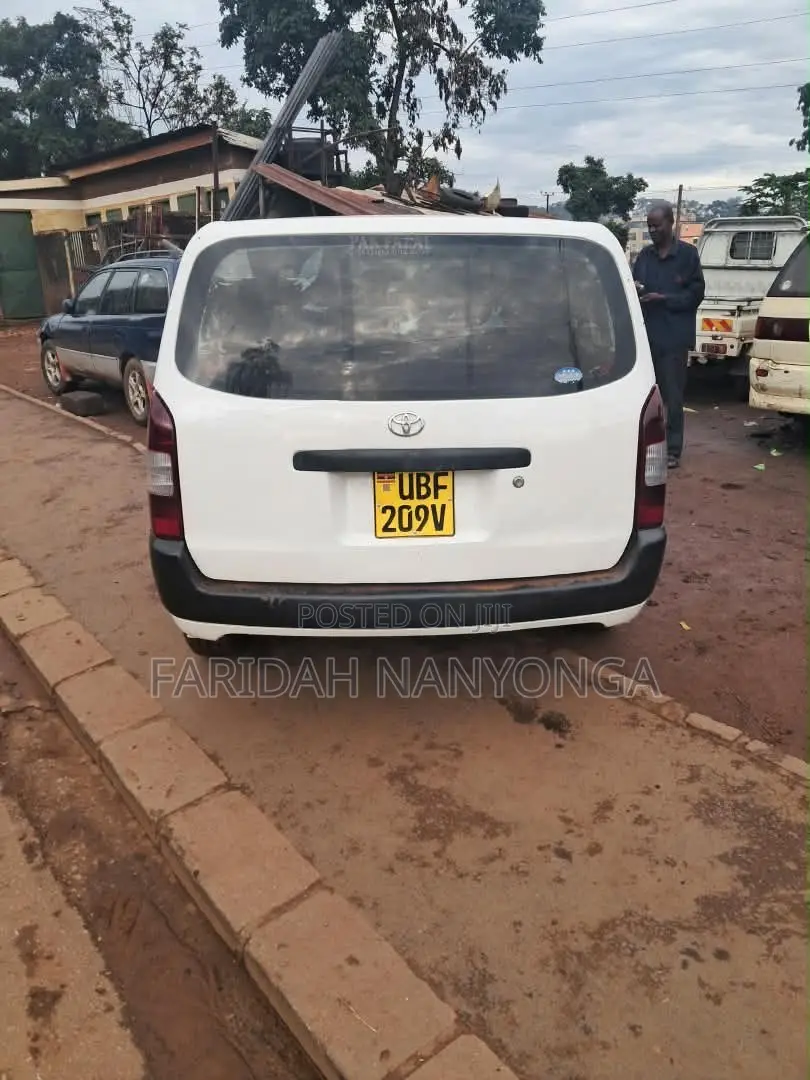 Toyota Probox 1.5 CNG 2WD 2007 White