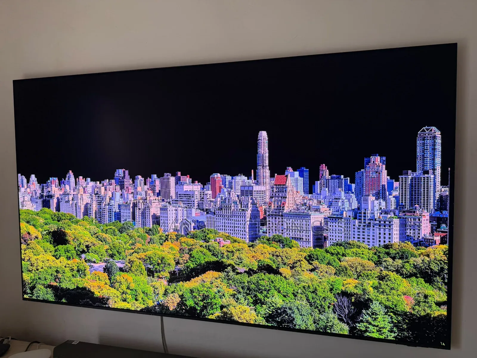 Used Samsung 77" S95f Oled TV