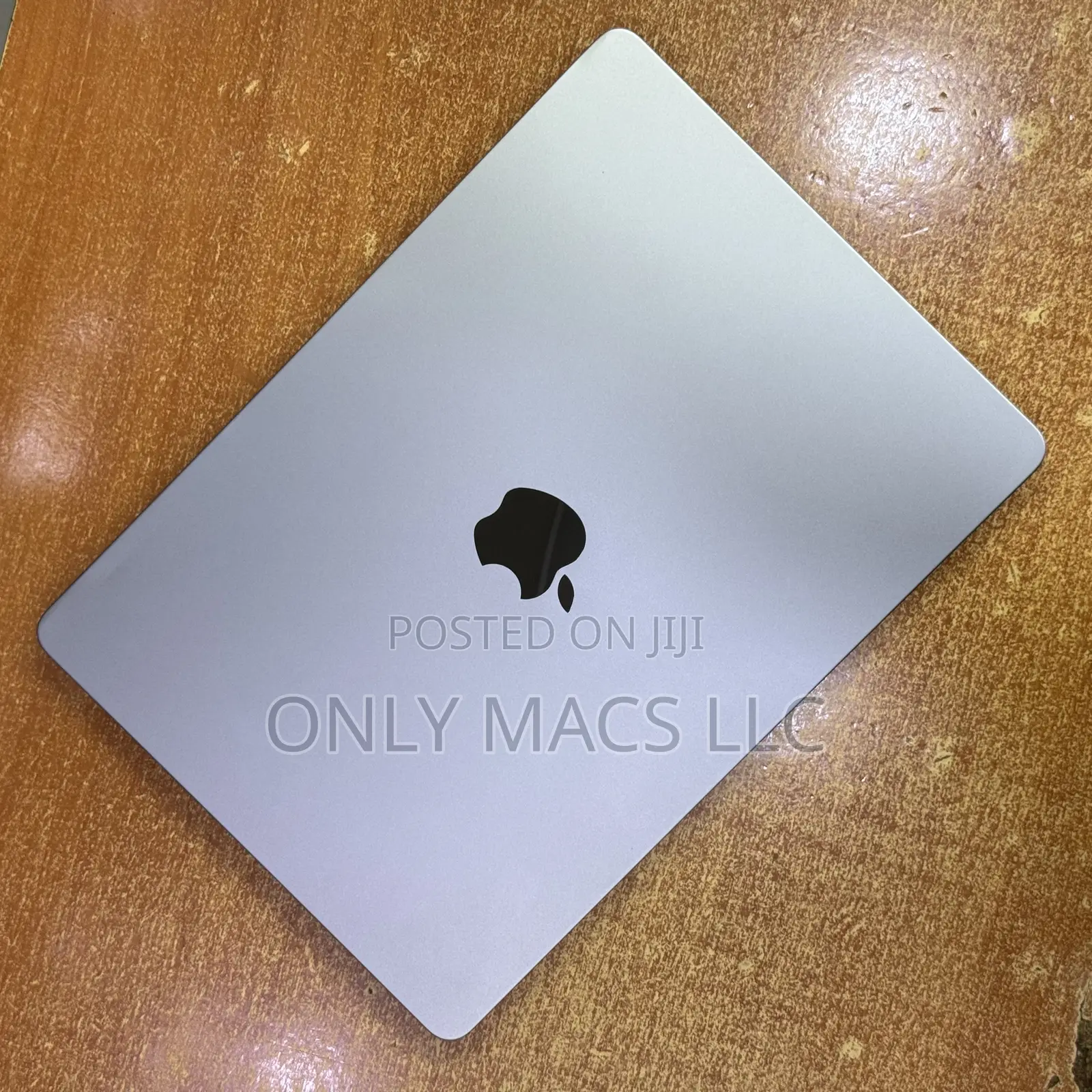 Laptop Apple MacBook Air 2022 M2 8GB Apple M2 SSD 512GB