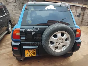 Toyota RAV4 Cabriolet 1998 Blue