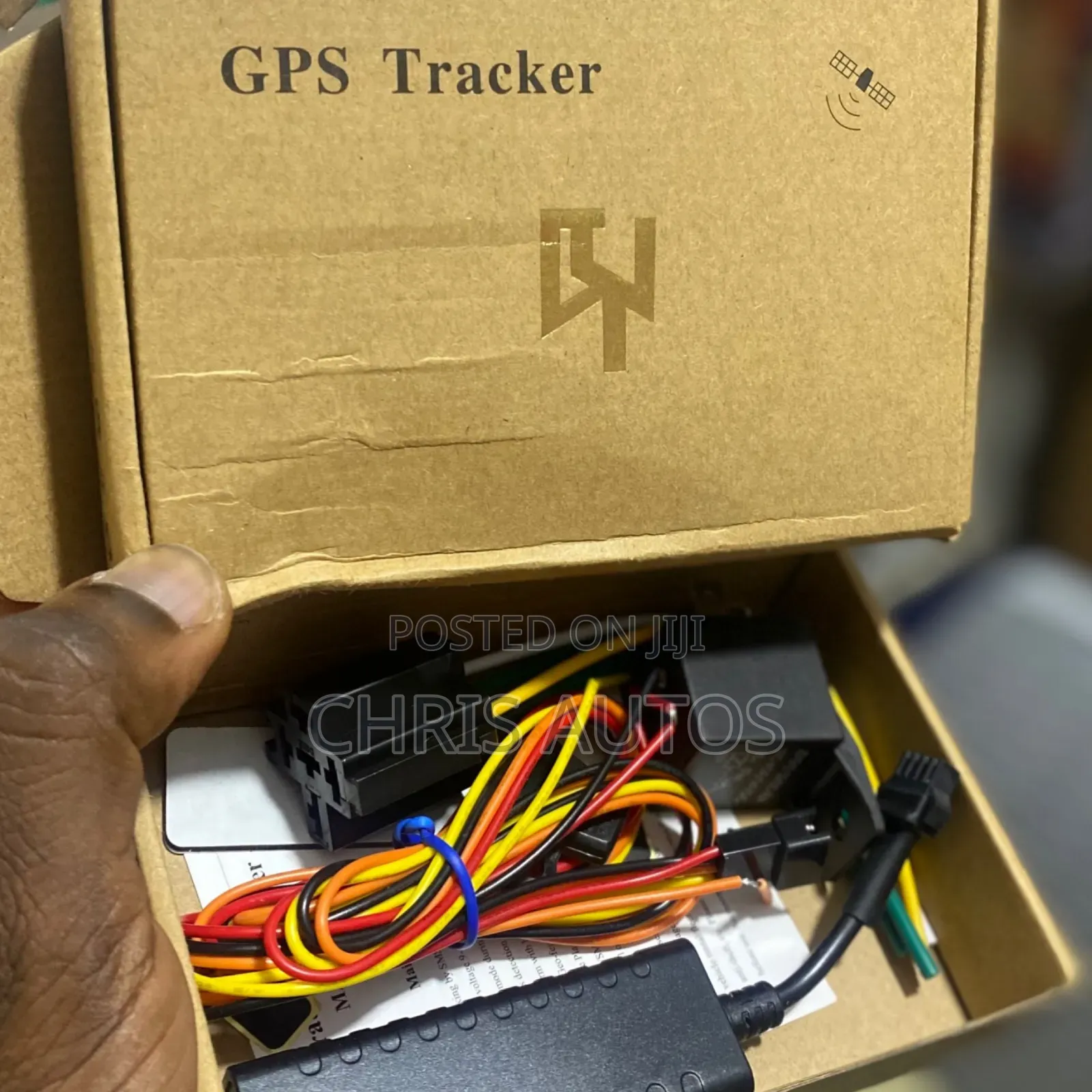 GPS Tracker No Monthly Payment No Expire Date Tt04
