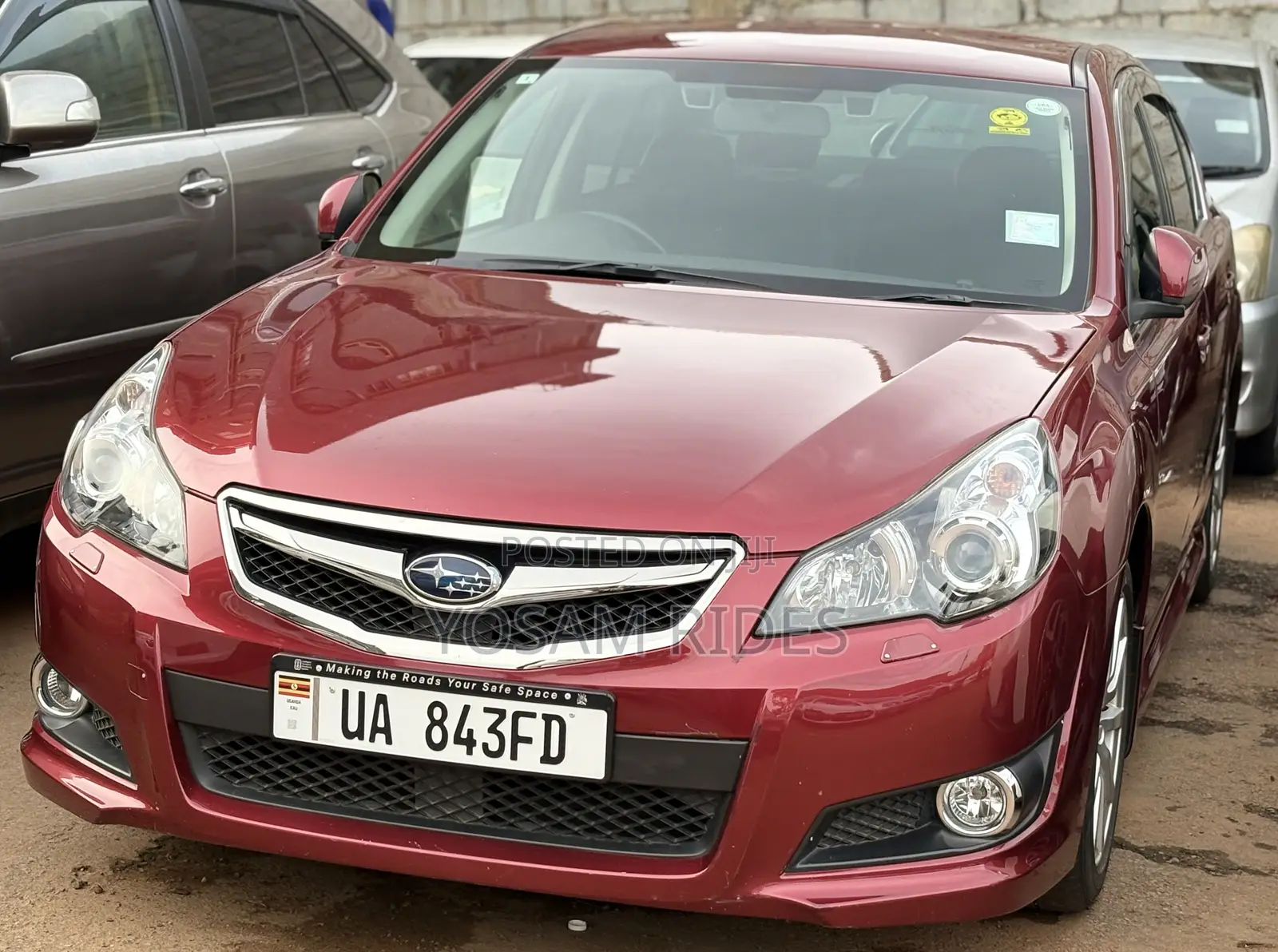 Subaru Legacy 2.5i Premium 2010 Red