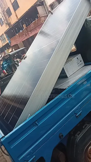 720w Mono Crystalline Solar Panels