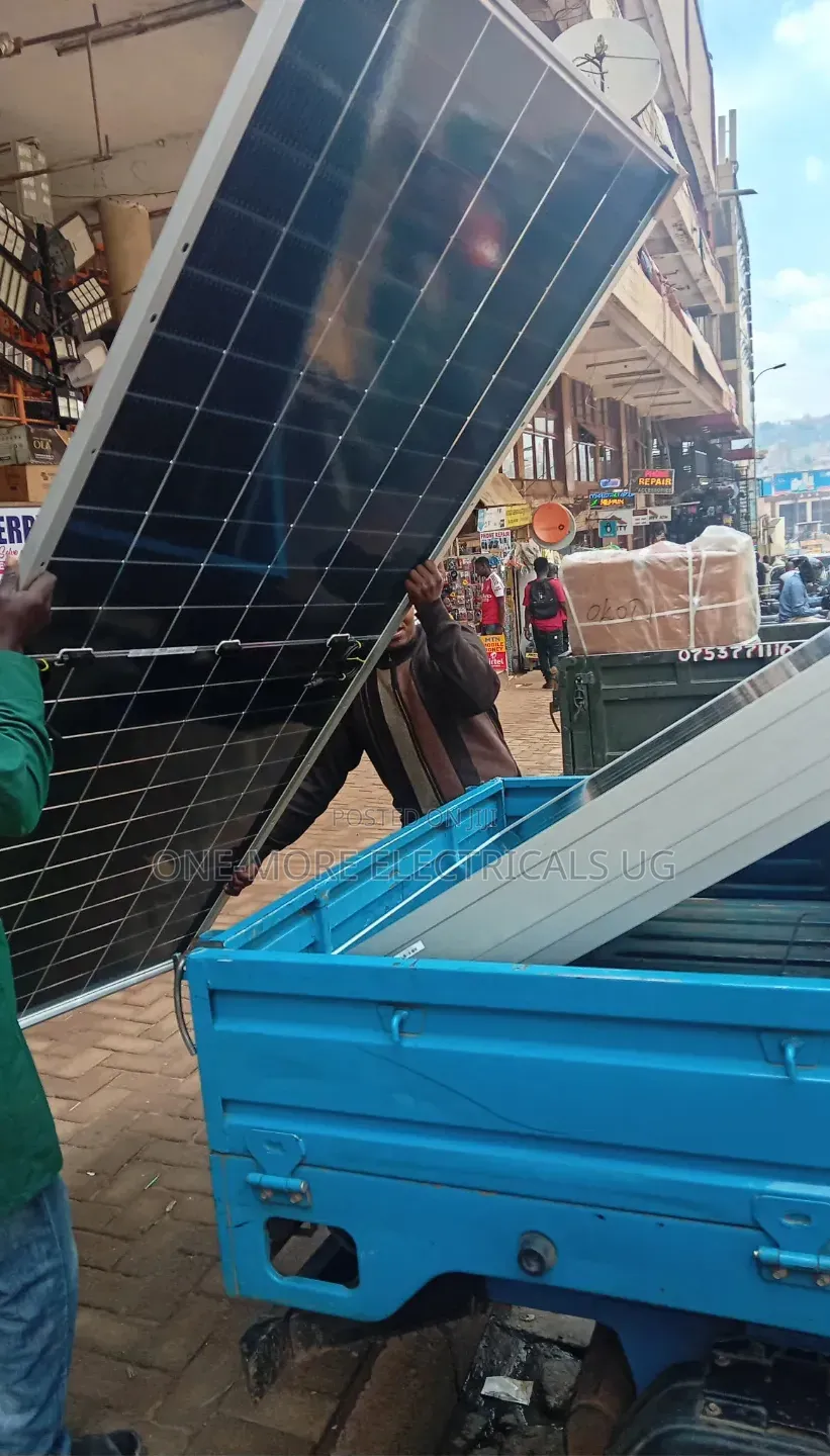 720w Mono Crystalline Solar Panels