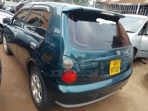 Toyota Starlet 2000 Green