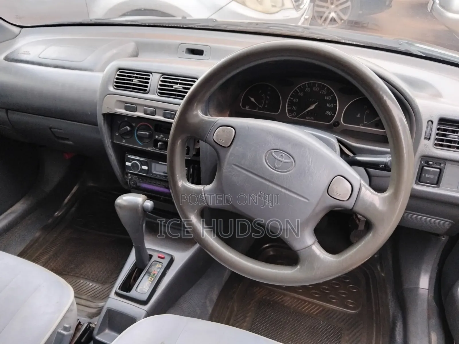Toyota Starlet 2000 Green