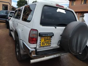 Toyota Hilux Surf 2003 White