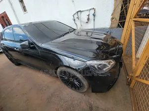 Mercedes-Benz E300 2015 Black