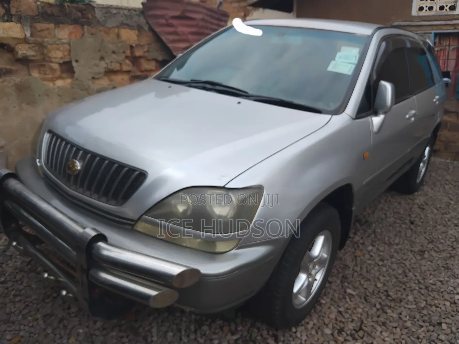Toyota Harrier 1999 Silver