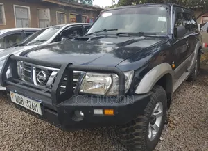 Nissan Patrol 2004 Black