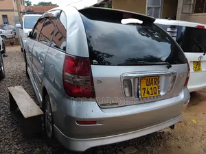 Toyota Nadia 2002 Silver