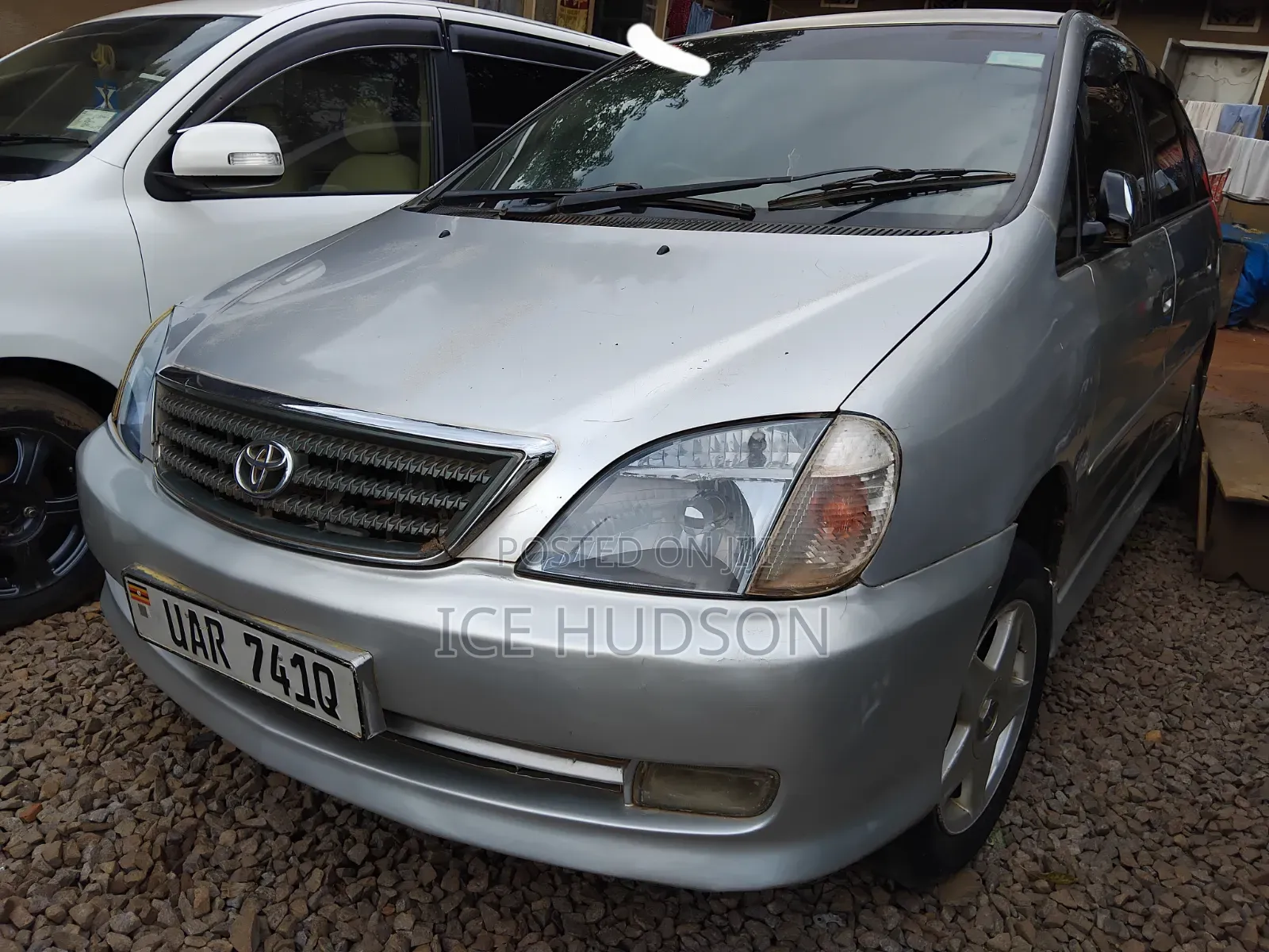 Toyota Nadia 2002 Silver