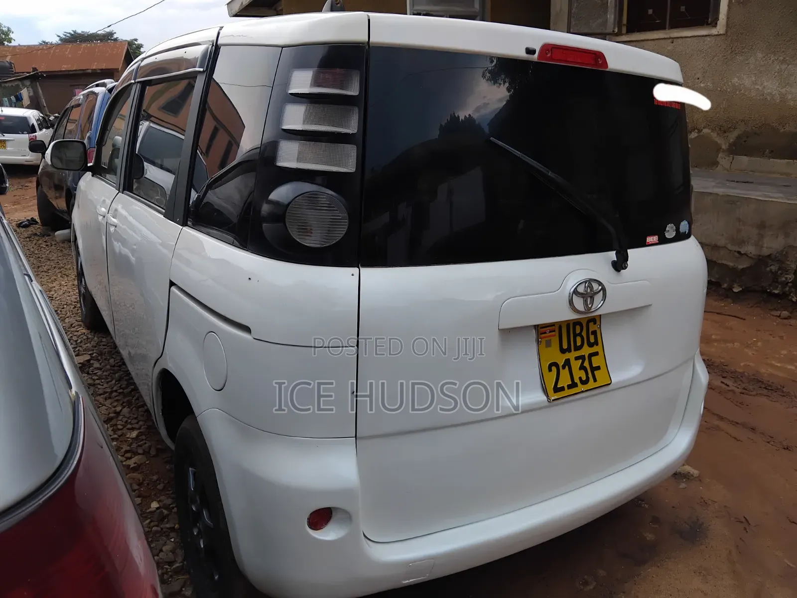 Toyota Sienta 2007 White