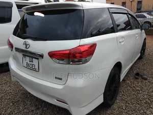 Toyota Wish 2012 White