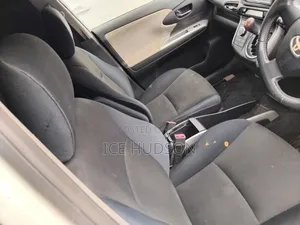 Toyota Wish 2012 White