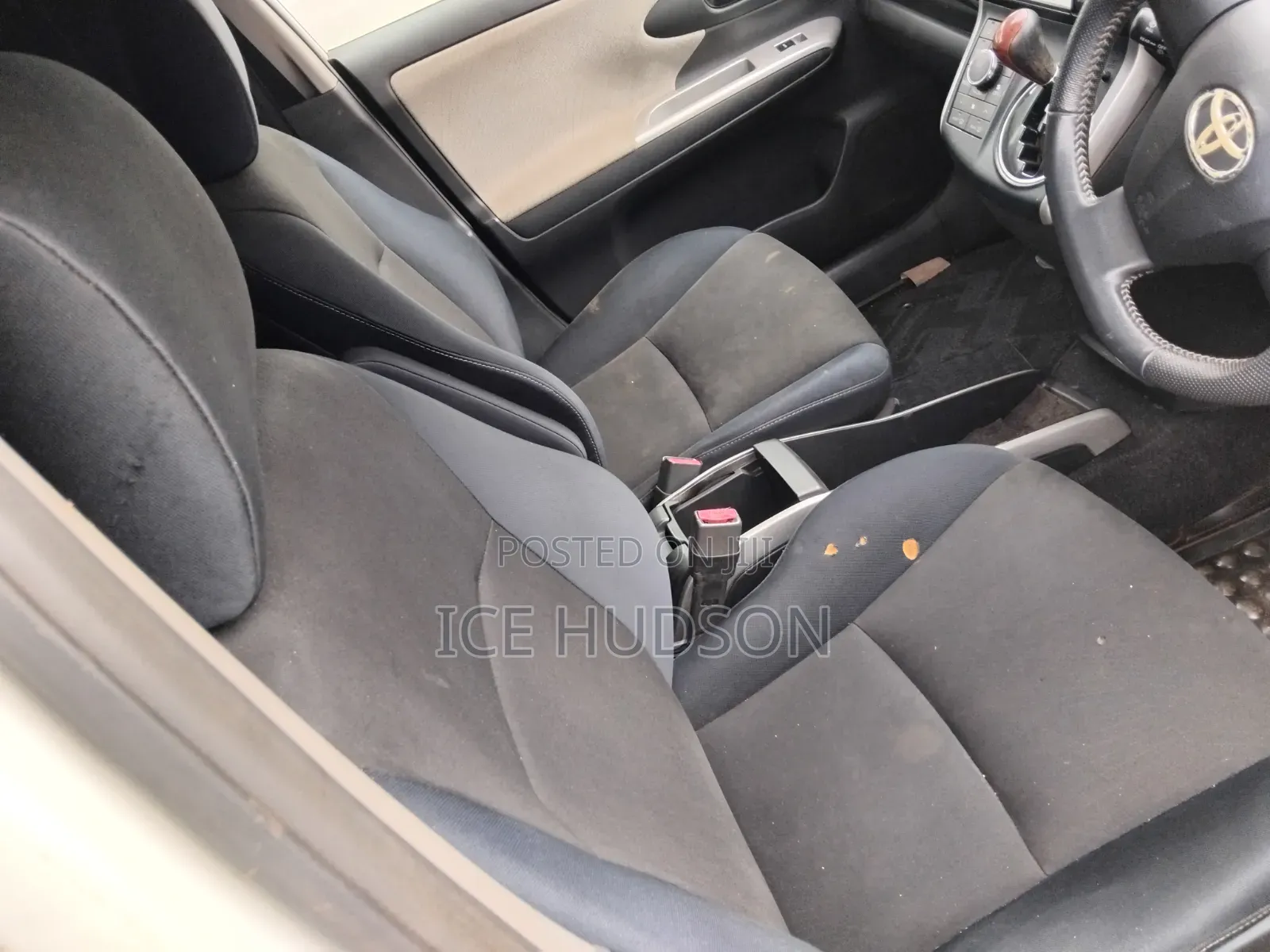 Toyota Wish 2012 White