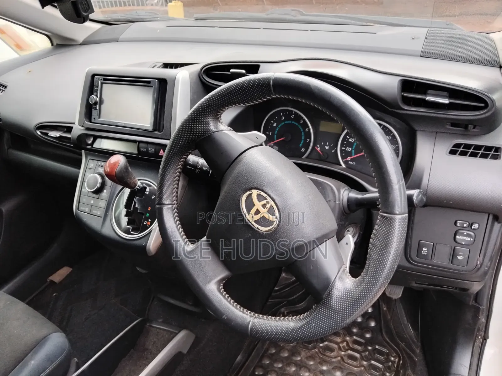 Toyota Wish 2012 White