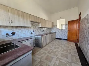 4bdrm Bungalow in Mbalwa Estate, Kira for sale
