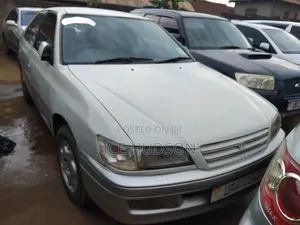 Toyota Corona Premio 2000 White