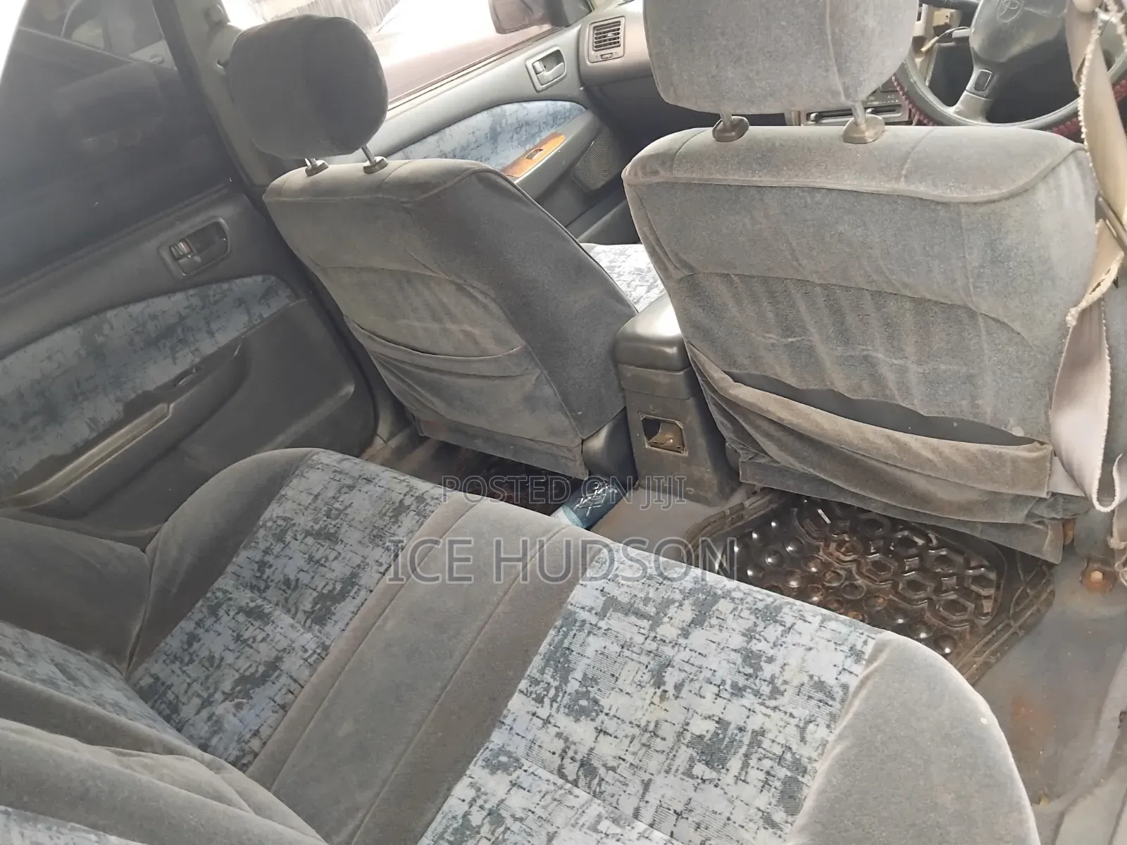 Toyota Corona Premio 2000 White