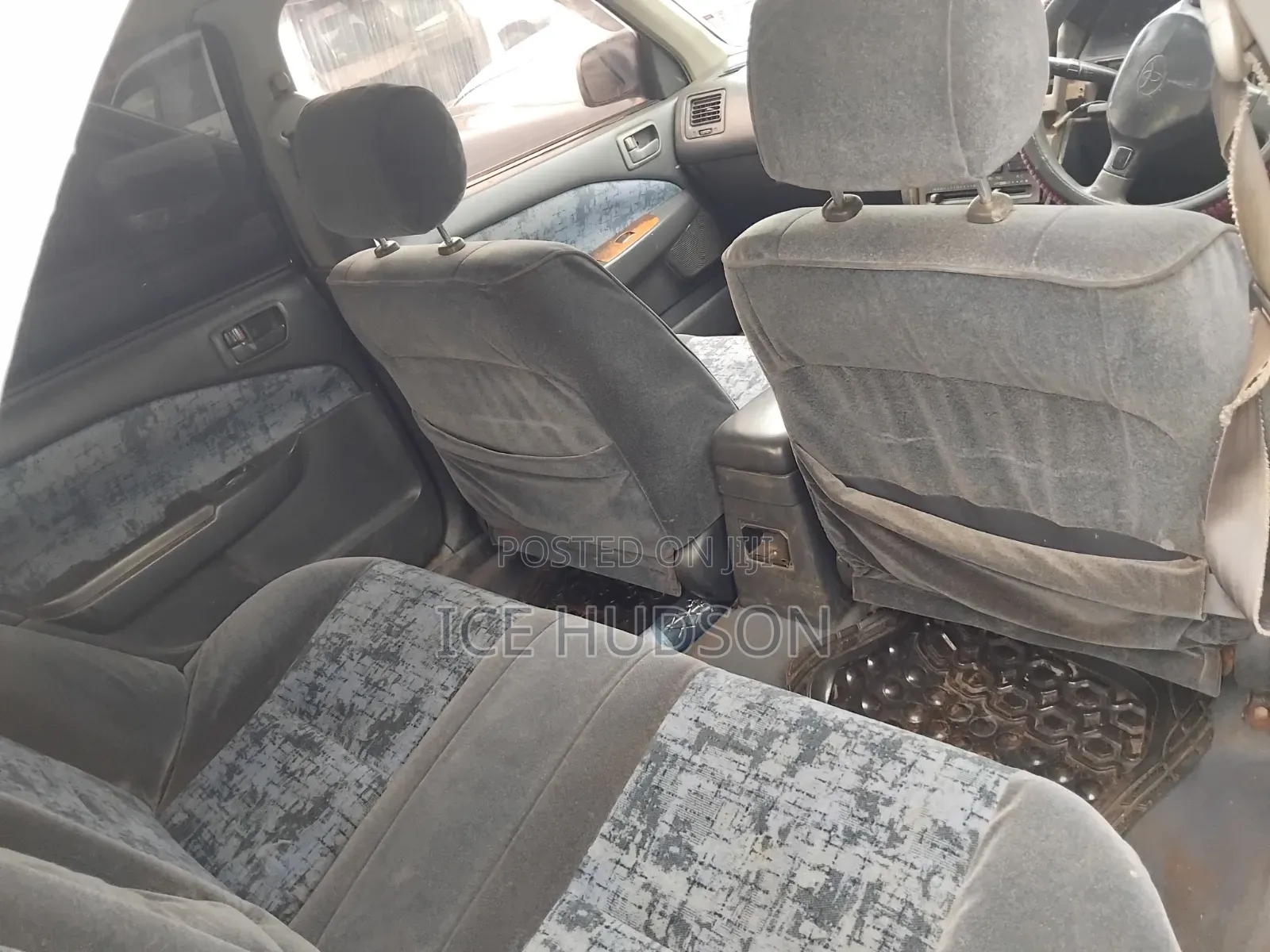 Toyota Corona Premio 2000 White
