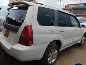 Subaru Forester 2005 Off white