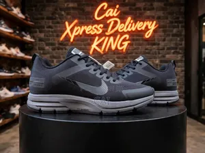 Black Nike Air Zoom Structure 17 Trainer Running Sneakers