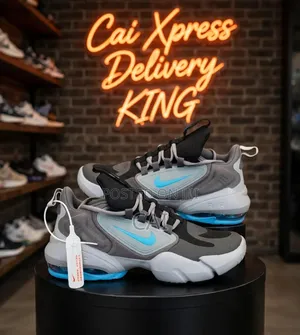 Nike Black Grey Air Max Alpha Sneakers