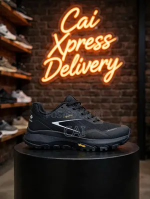 Columbia GORE-TEX Black (Handy Sneakers