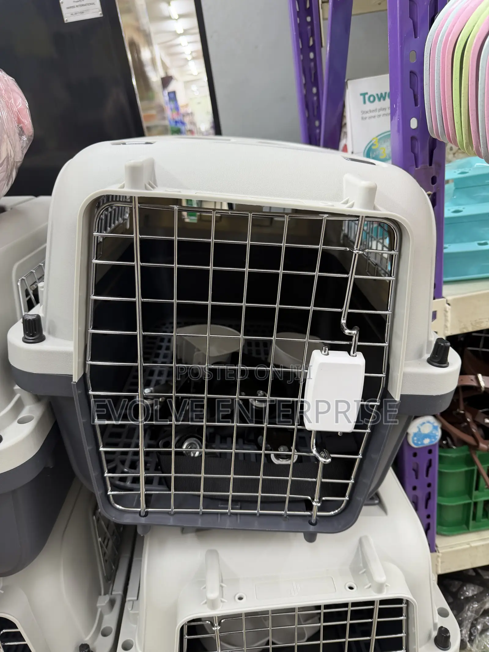 Hard-Shell Travel Crate for Medium Dogs & Cats Secure Airline Carrier