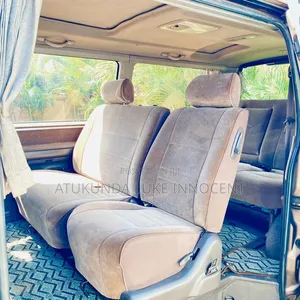 Toyota Grand HiAce 2002 Gray