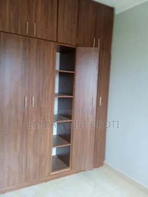 Furnished 3bdrm Apartment in Agency Property, Central Division for rent