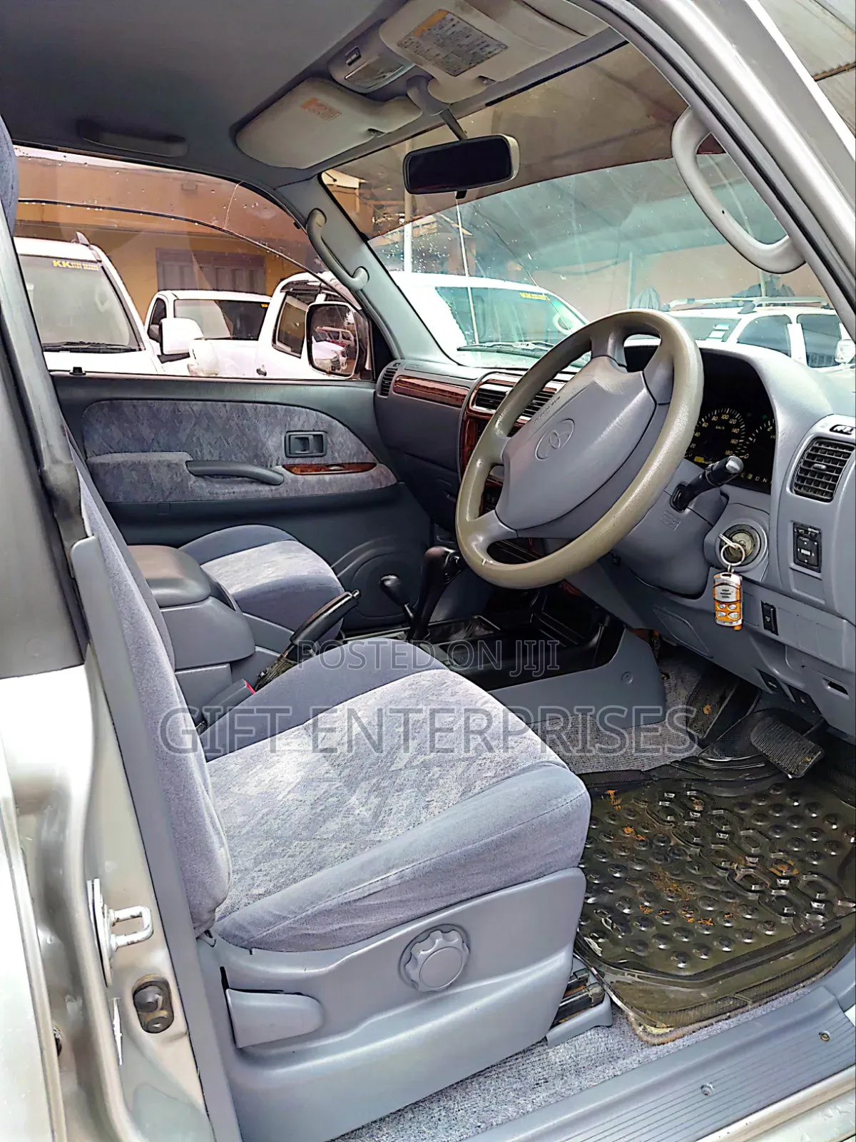 Toyota Land Cruiser Prado 2001 Pearl