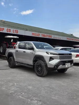 New Toyota Hilux 2026 Silver